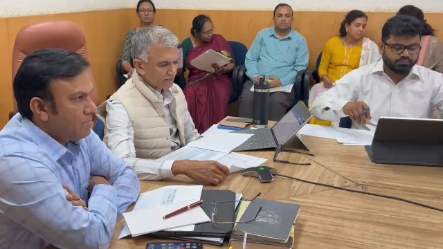 ಗ್ರಾಮ ಲೆಕ್ಕಿಗರು ಬೀದಿಯಲ್ಲಿ ನಿಂತು ಕೆಲಸ ಮಾಡಬೇಕಾ ಎಂಬ ಪ್ರಶ್ನೆ ನ್ಯಾಯಯುತವಾದದ್ದು: ಕೃಷ್ಣ ಬೈರೇಗೌಡ #krishnabyregowda #revenueminister #malgudiexpress #malgudinews #news #TopNews@followers| Subscribe | Comment | Like | Share |