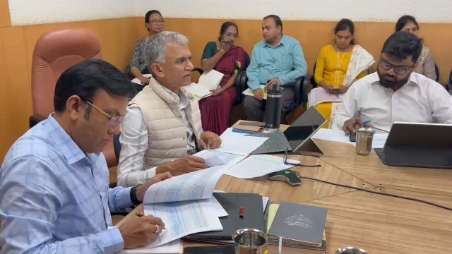 ಭಾರೀ ಸುಧಾರಣೆಯಾಗಿದ್ದು, ಜಿಲ್ಲಾಧಿಕಾರಿಗಳ ಮೇಲೆ ಮತ್ತಷ್ಟು ನಿರೀಕ್ಷೆ ಇದೆ: ಕೃಷ್ಣ ಬೈರೇಗೌಡ #krishnabyregowda #revenueminister #malgudiexpress #malgudinews #news #TopNews@followers| Subscribe | Comment | Like | Share |