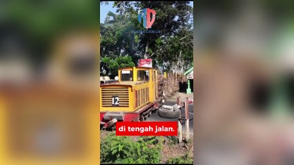 Kereta Lori Angkut Tebu Viral, Gerbongnya Putus tapi Masih Jalan Terus
