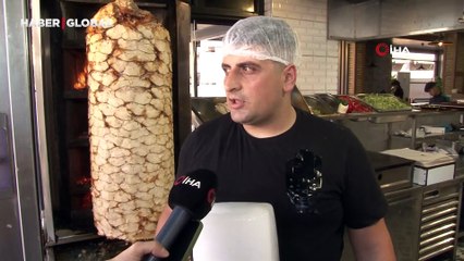 Adana usulü serinleme: Vücutlarına kalıp buz koyuyorlar