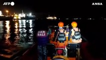 Indonesia, affonda un traghetto diretto a Bali: le operazioni di soccorso