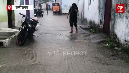 आफत की बारिश, घरों में घुसा पानी, दूसरी जगह शिफ्ट होने की मजबूरी