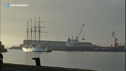 Así ha sido la llegada de la Princesa de Asturias y el 'Juan Sebastián de Elcano' a Gijón
