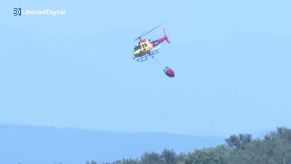 Varias dotaciones de bomberos intentan controlar el incendio de Torrefeta i Florejacs en Lérida