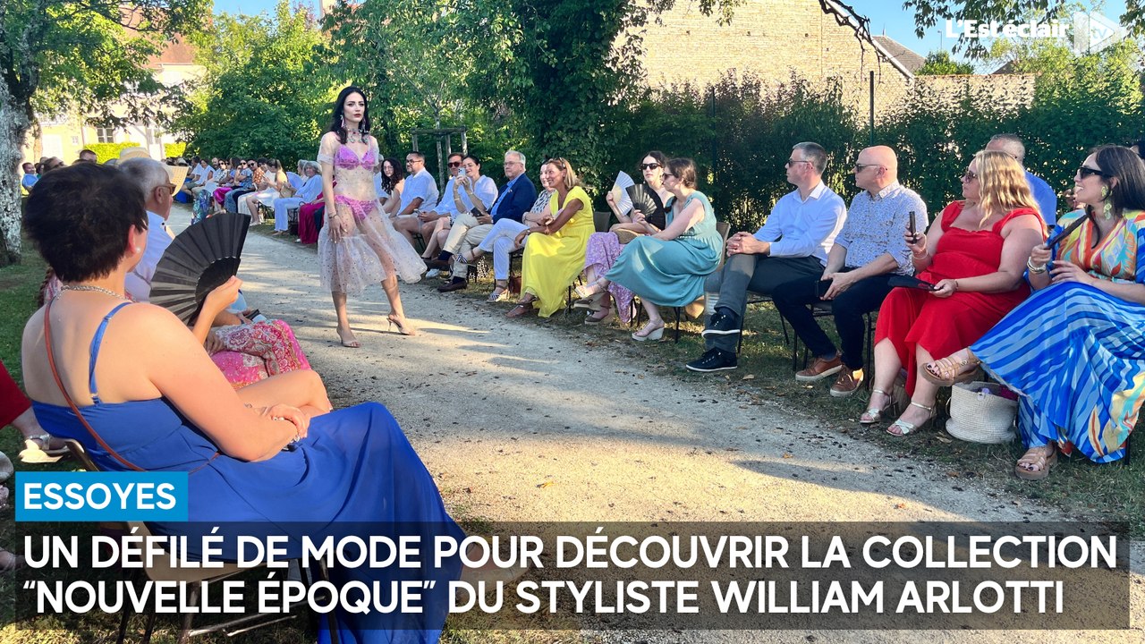 Un défilé de mode pour découvrir la collection “Nouvelle époque” du styliste William Arlotti