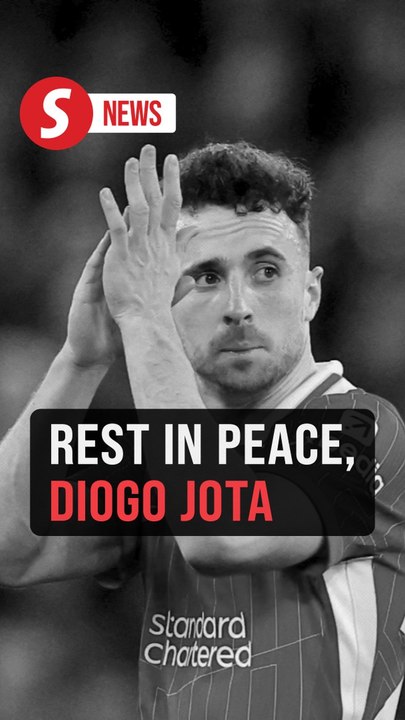 Liverpool's Portuguese forward Diogo Jota dies in car crash in Spain