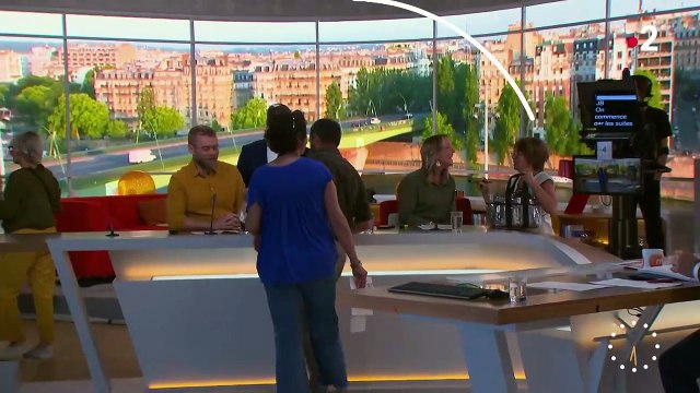 Au lendemain de l'annonce de son éviction de Télématin la saison prochaine, Flavie Flament absente par surprise ce matin de l'émission - Elle a été remplacée par Louise Ekland - VIDEO