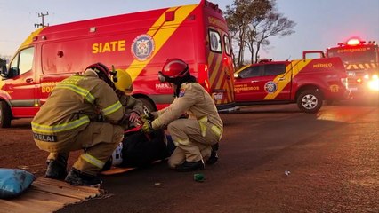 Carro carregado com vinhos e cigarros bate de frente com caminhão da Copel na BR-369369
