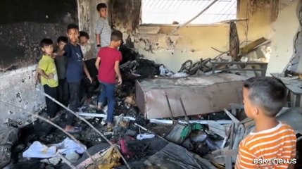 Gaza, colpita una scuola-rifugio per sfollati: almeno 12 morti