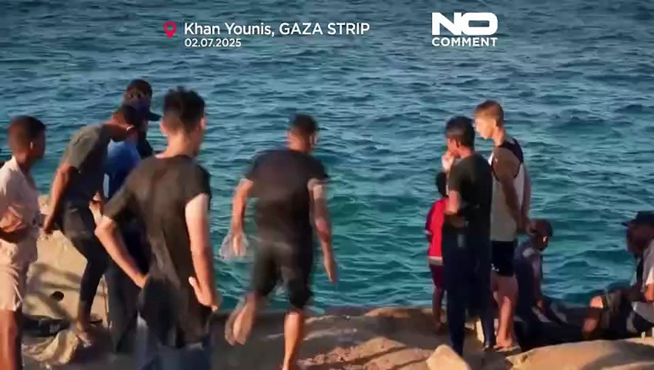 Gaza families turn to the sea as heat and water crisis worsens
