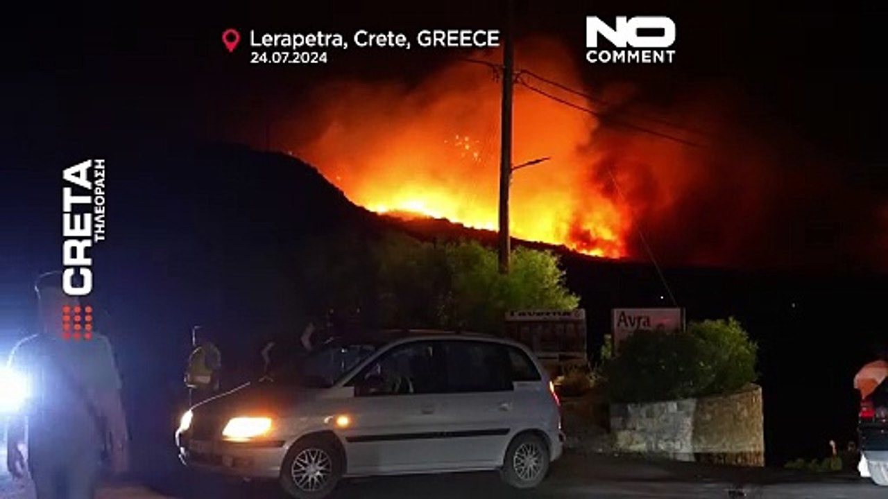 Feuerwehr kämpft gegen großen Waldbrand auf Kreta