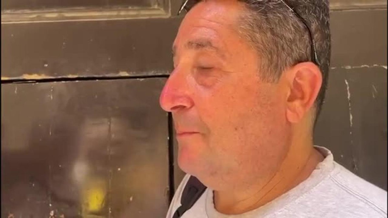 Omicidio-suicidio tra due anziani fratelli, un vicino di casa: «Salvai la vittima da un incendio in casa, viveva in condizioni di grande disagio»