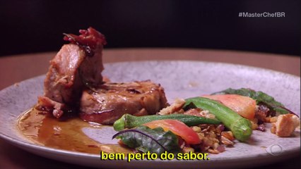 Gloria acerta reprodução de prato do Fogaça e se emociona