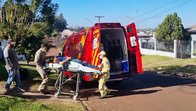 Trabalhador é atingido por chapa de MDF e precisa ser socorrido pelo Siate
