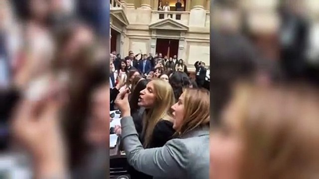 Espert fue repudiado y denunciado en pleno debate de Diputados