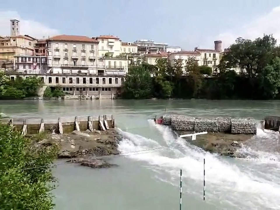 IVREA CANOA CLUB: PERCORSO DI SLALOM SULLA DORA BALTEA