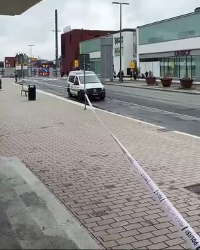 Finlande: Plusieurs personnes poignardées près d'un centre commercial dans la ville de Tampere - Un suspect a été arrêté, annonce la police
