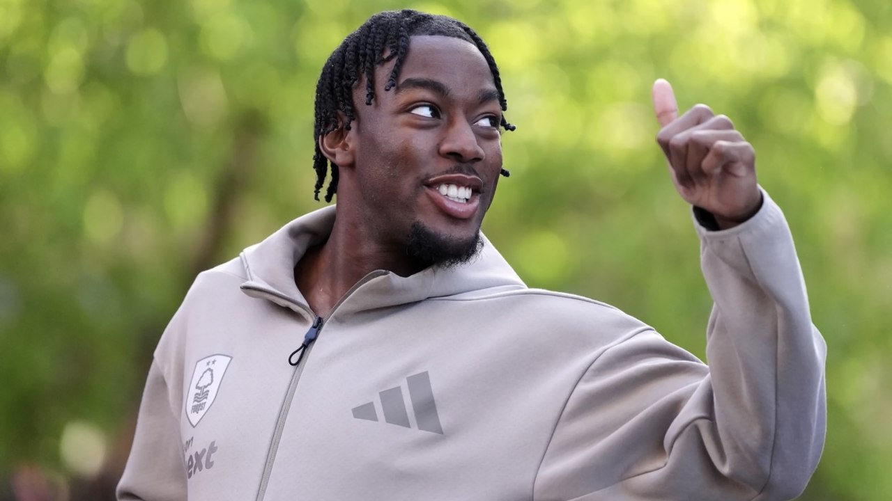 Newcastle United Transfer Latest: Fans’ frustration grows as Elanga and Trafford negotiations continue