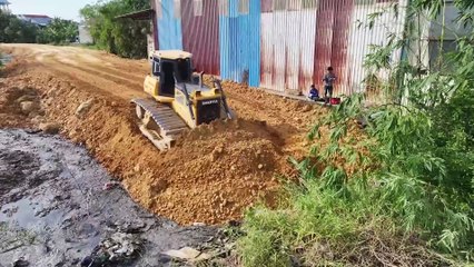 Just-new-updated-Use-powerful-SHANTUI-DH-17C2-with-25-5T-heavy-duty-truck-for-new-road