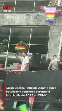 Durante la Marcha del Orgullo LGBT+ 2025 en Ciudad de México, Alfredo Adame fue abucheado por asistentes mientras desfilaba, hasta que un participante le lanzó una botella que impactó su cabeza.