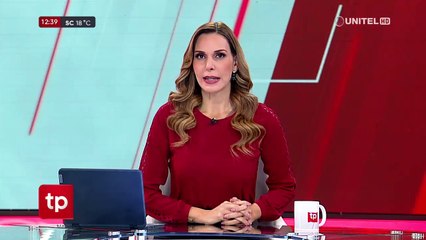 Incendio de pastizales en la zona norte cruceña amenaza a vehículos parados por bloqueo de mototaxistas