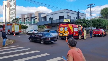 Forte acidente entre Palio e Duster mobiliza Corpo de Bombeiros no Jardim Aclimação