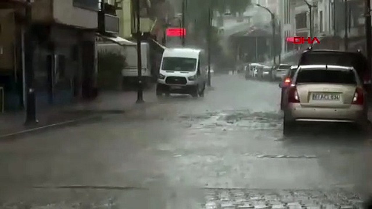 Bir yanda yangın, diğer yanda kavurucu sıcaklar, öte yanda sağanak yağış, sel, su baskınları!