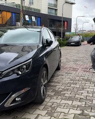 One missed check and the car’s gone! 🚗💨