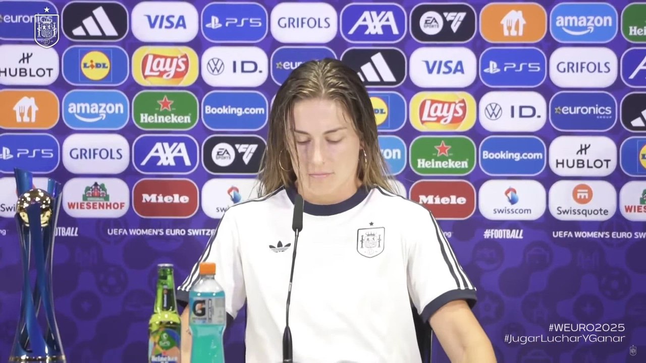 RUEDA de PRENSA de ALEXIA PUTELLAS tras el ESPAÑA vs PORTUGAL de la EUROCOPA FEMENINA