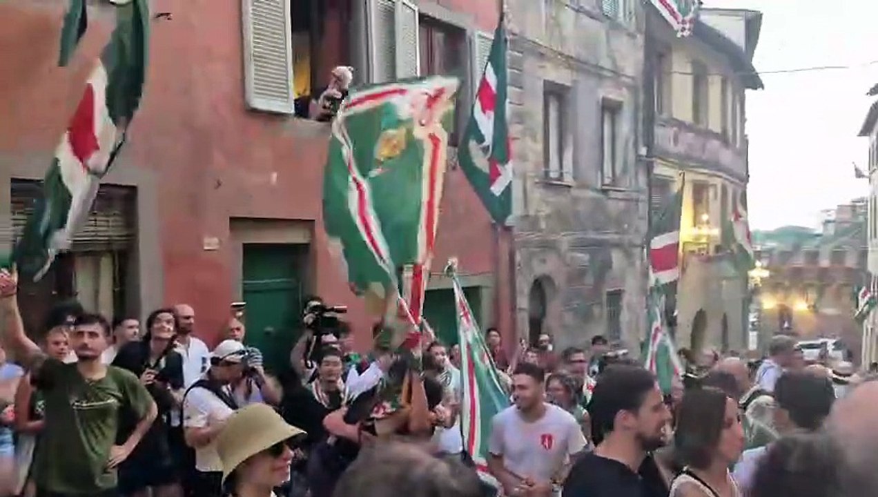 Palio, il trionfo dell'’Oca: a Siena esplode la festa