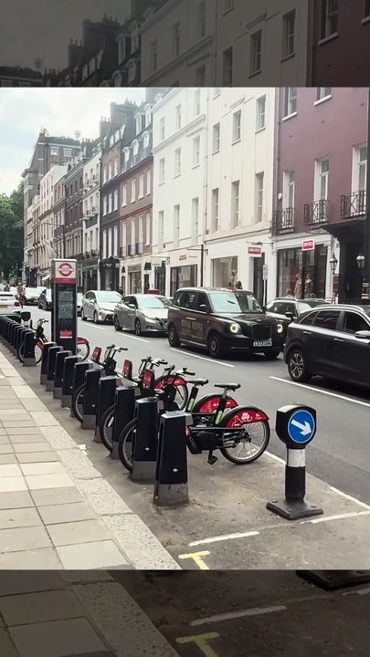 🇬🇧 No commentary, just pure London 4k vibes 🎧🚶