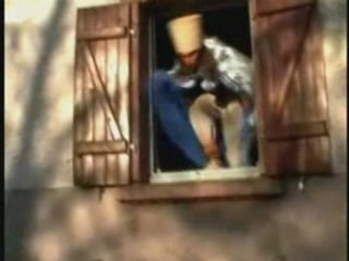 Smoking Monkeys - MaryJane