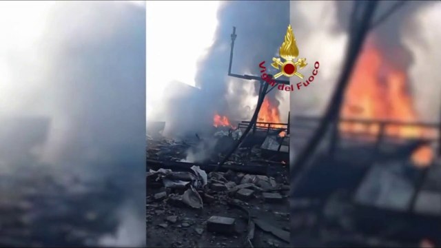 A Roma esplode un distributore di carburante, almeno dieci i feriti