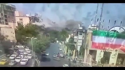 İran: İsrail sivilleri hedef aldı