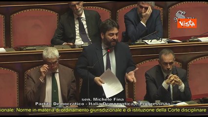 "In cella si soffoca, la politica dorme con aria condizionata", Fina (Pd) legge lettera di Alemanno