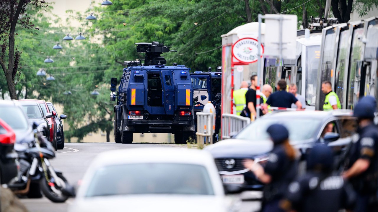 Polizei: Straßenbahn in Wien-Penzing mit Gegenstand 'beschossen'