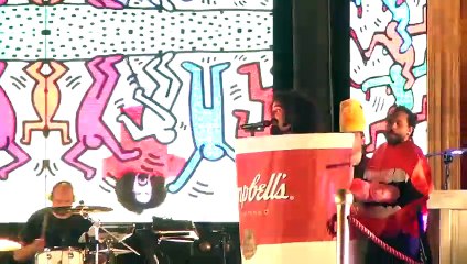 Caparezza - Fuori dal tunnel (live)