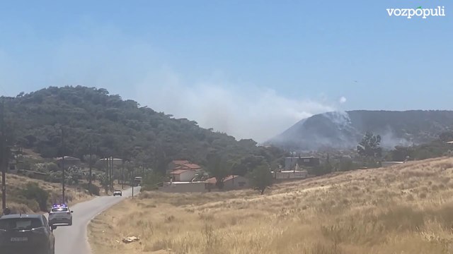 Tres nuevas localidades evacuadas tras declararse un nuevo incendio en las cercanías de Atenas