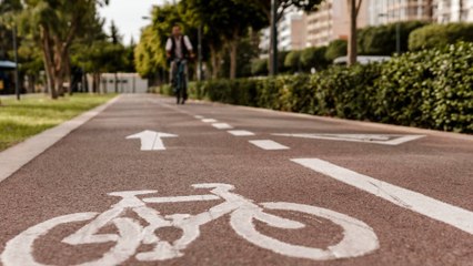 La sanción que deberá pagar si no acata las nuevas señales de tránsito en ciclorrutas