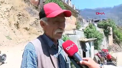 İzmir Ödemiş'teki yangında bir mahalle küle döndü