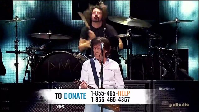 Cut Me Some Slack (Sound City Players song) with Dave Grohl - Paul McCartney (live)