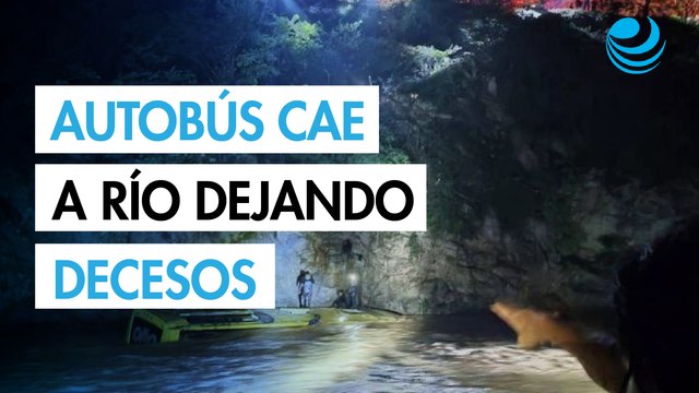 Mueren siete personas tras caída de autobús de pasajeros a río en Alpoyeca, Guerrero