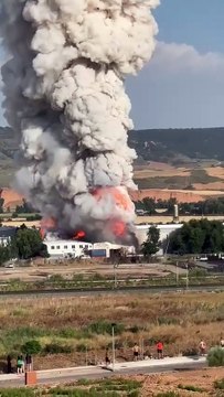 Incendio en una fábrica de reciclaje de pilas y baterías en Azuqueca