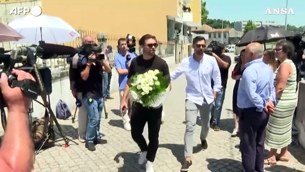 Portogallo, anche il presidente Rebelo de Sousa rende omaggio a Diogo Jota