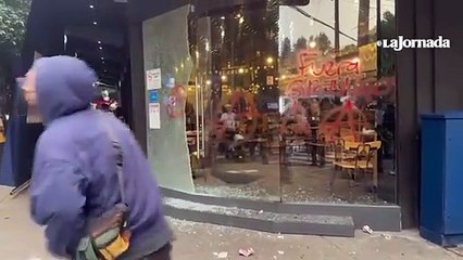 Reducido grupo causa destrozos durante protesta vs gentrificación