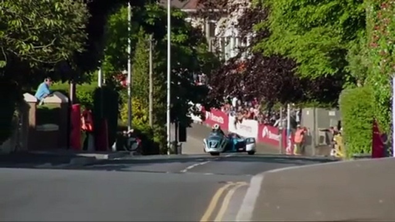 Isle Of Man TT - A bouncy Birchall Racing slow-mo #TTIoM #Motorsport #Sidecars #TT2022