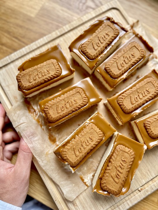 Barres Glacées au Spéculoos | Recette Facile 5 Ingrédients Sans Sorbetière | Idée Dessert Rapide