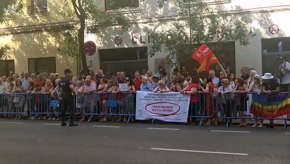 Simpatizantes de Sánchez insultan a Page a su llegada