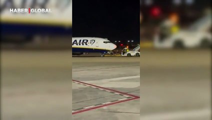 Yangın alarmını duyan yolcular uçağın kanadından atladı... Çok sayıda yaralı var