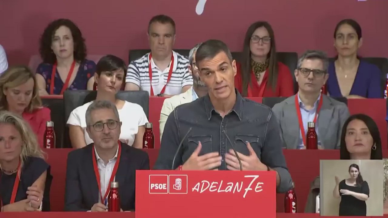 Sánchez: "Nosotros no somos los corruptos que han manchado nuestras siglas"